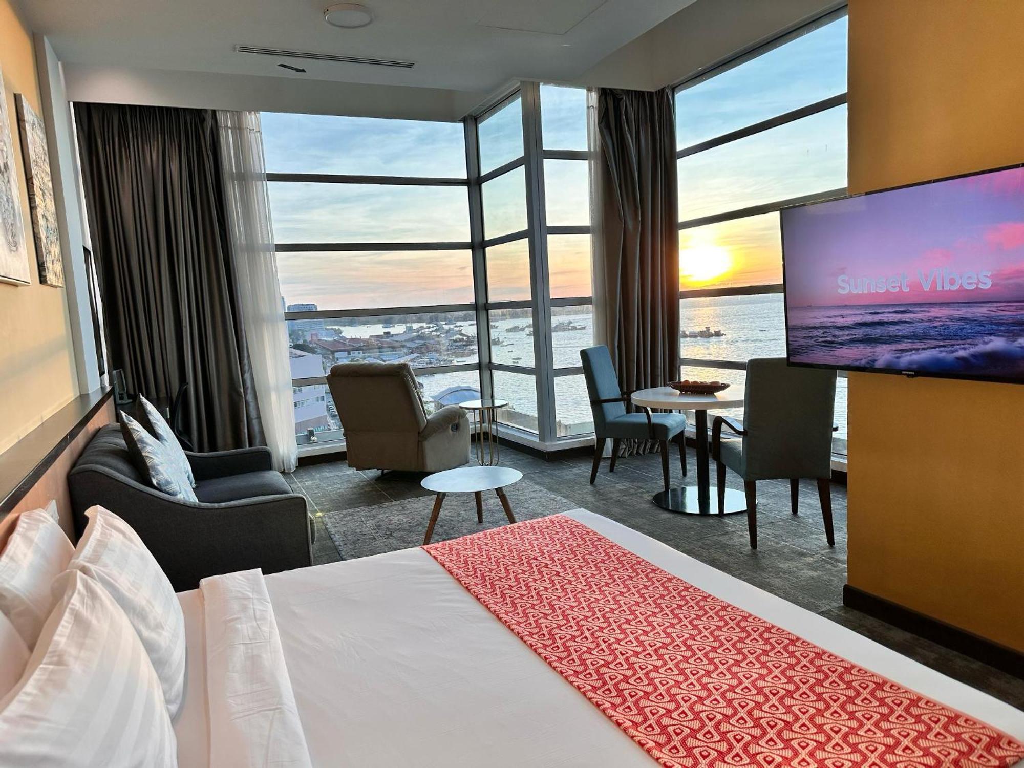 Hotel 7 Suria Kota Kinabalu Zewnętrze zdjęcie