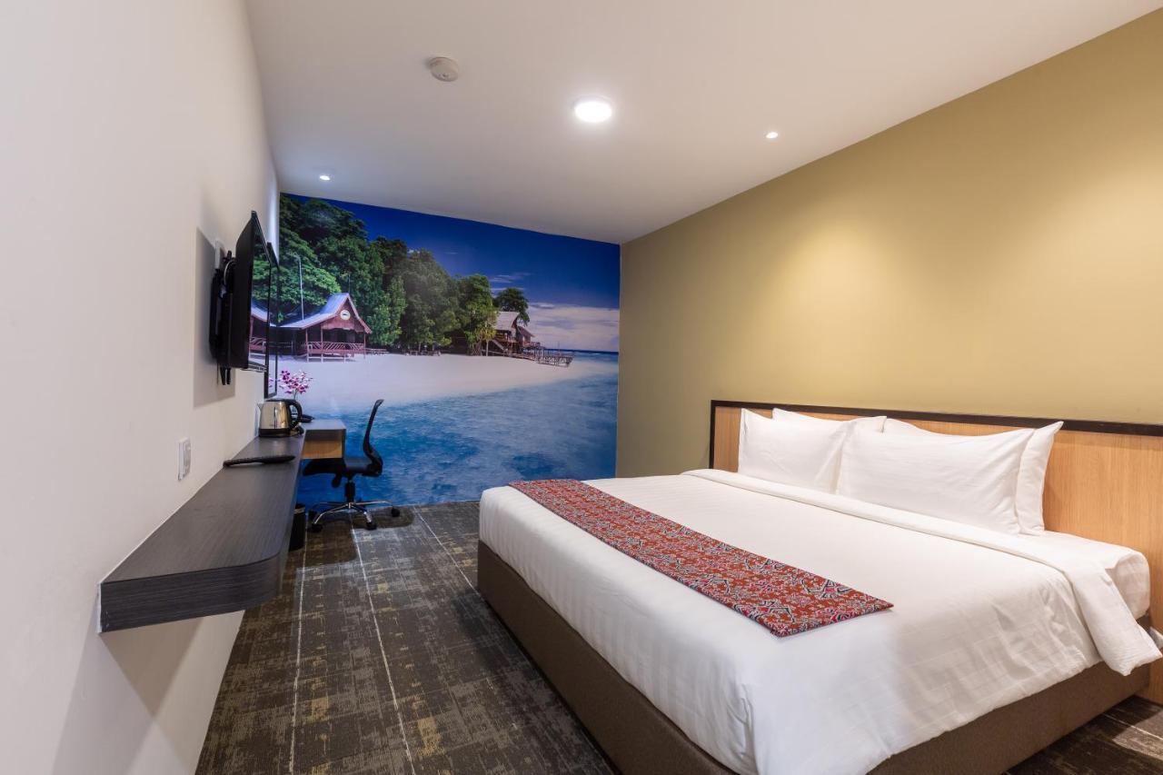 Hotel 7 Suria Kota Kinabalu Zewnętrze zdjęcie
